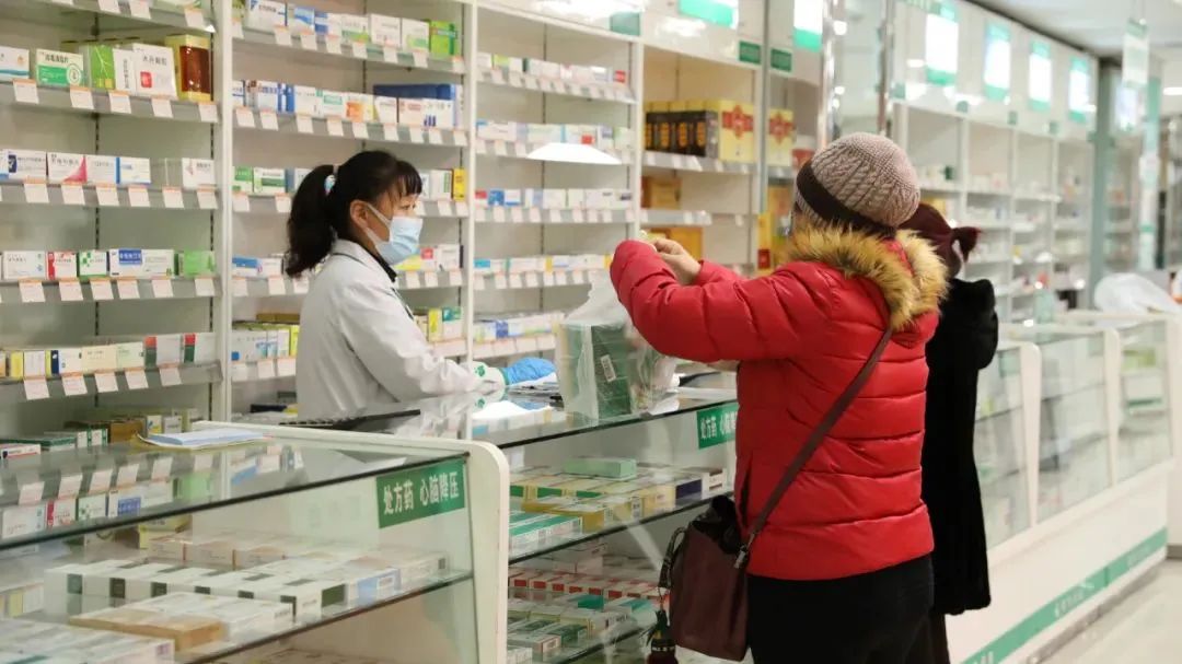 人民网评奥司他韦被抢断货：囤药其实是“囤积”恐慌