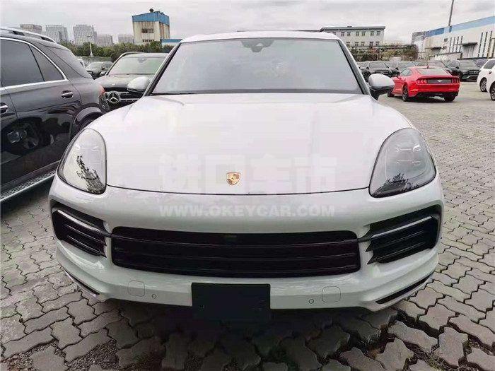 {賭馬}(保时捷30万一50万车型图片顶红色帽子)